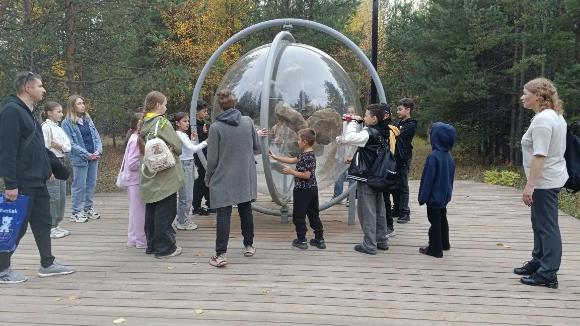 Здесь мы живём, учимся, взрослеем