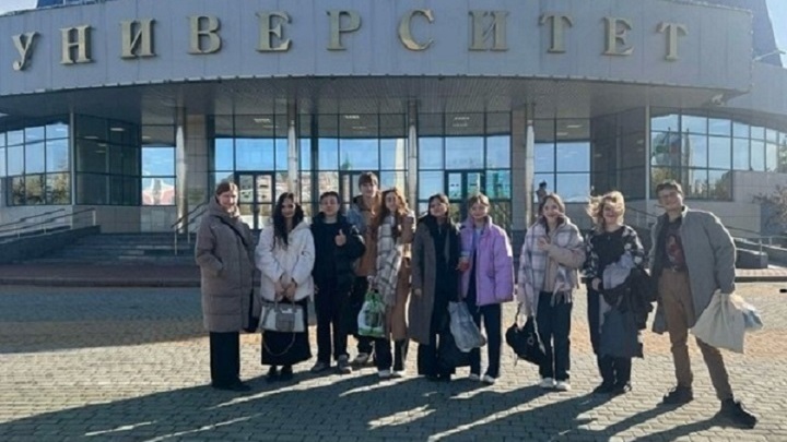 День лингвиста